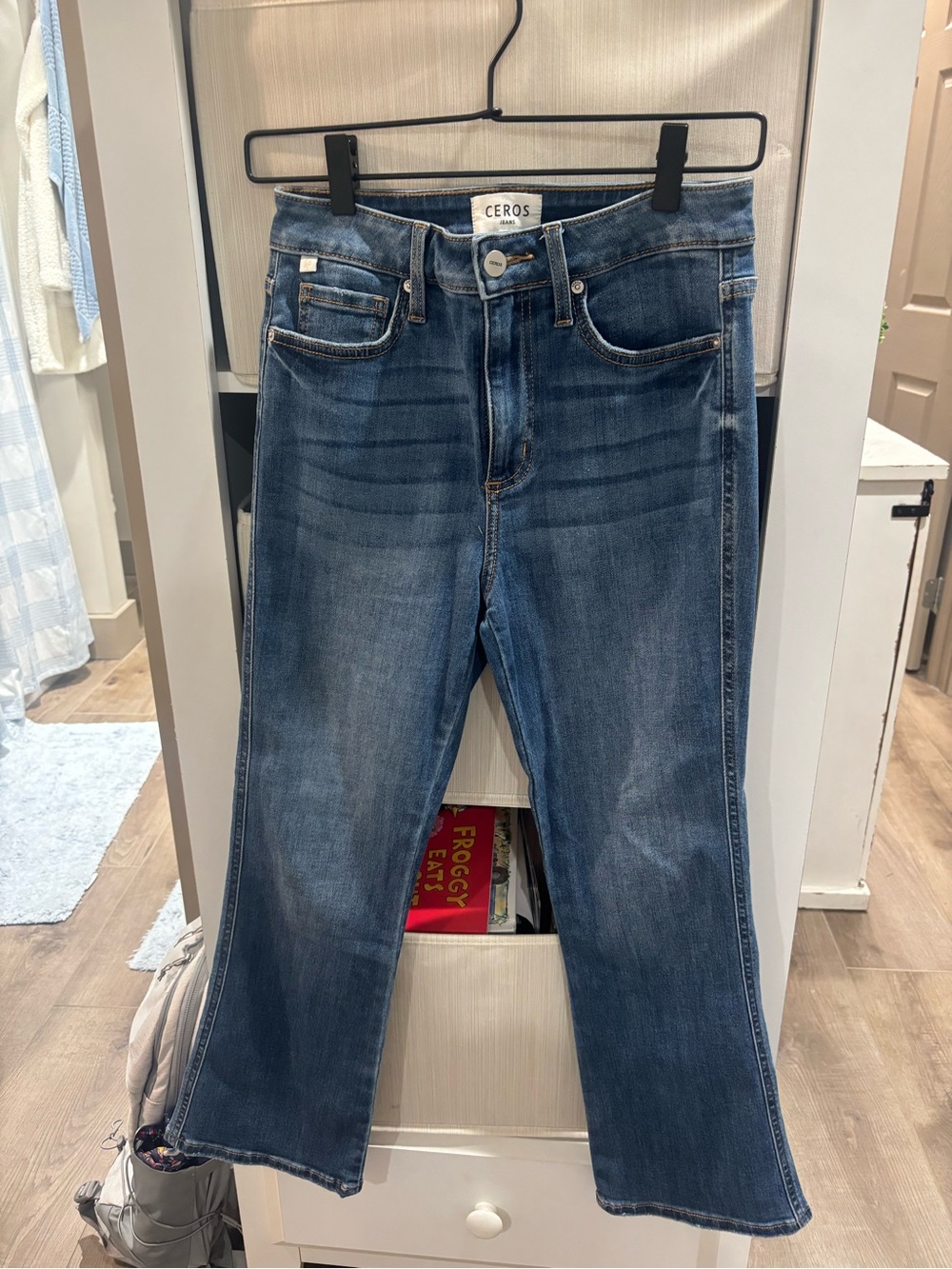 Women's Mid-Wash Straight Leg Jeans - Blue